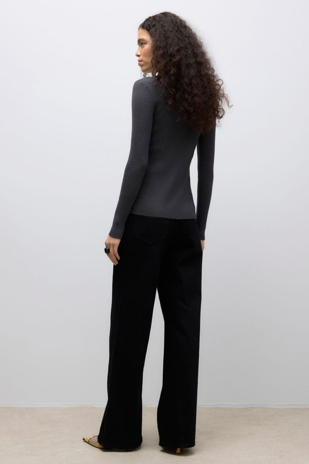 Ukino O -Neck Strick -Strickjacke - dunkelgraue Melange