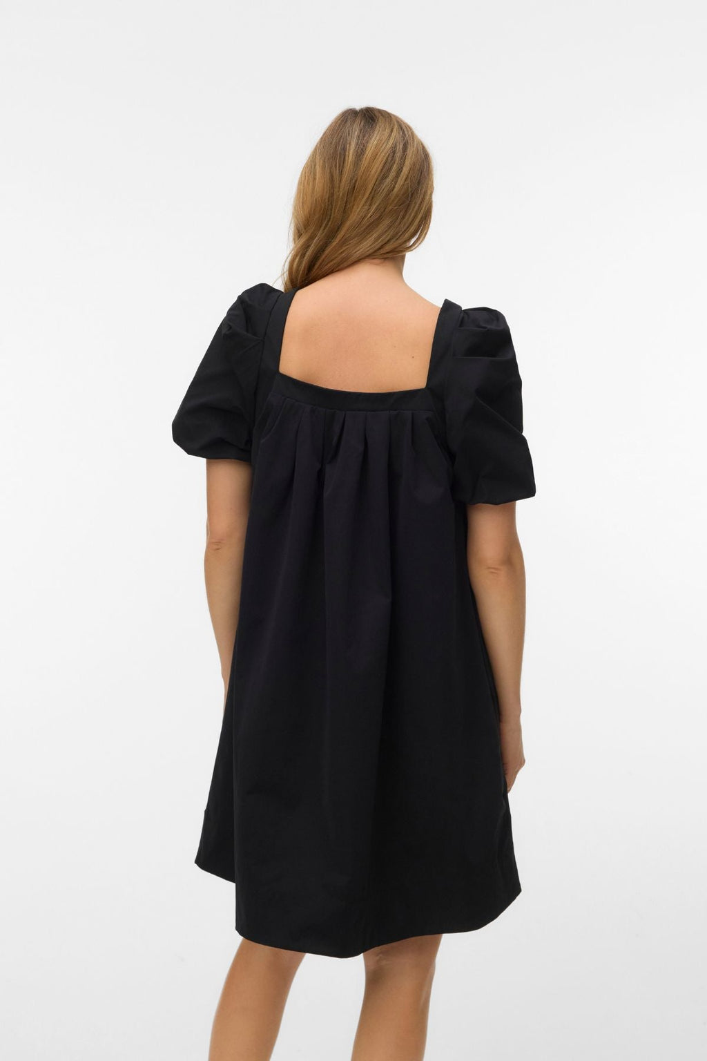 Ann Ss Kurzes Kleid mit quadratischem Ausschnitt - Schwarz