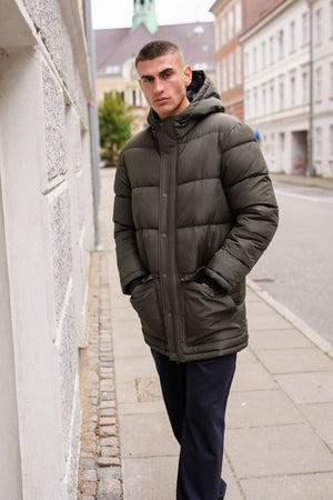 Lange Pufferjacke - Olive