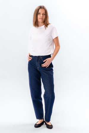 The Original Performance Mom Jeans - Dunkelblauer Denim