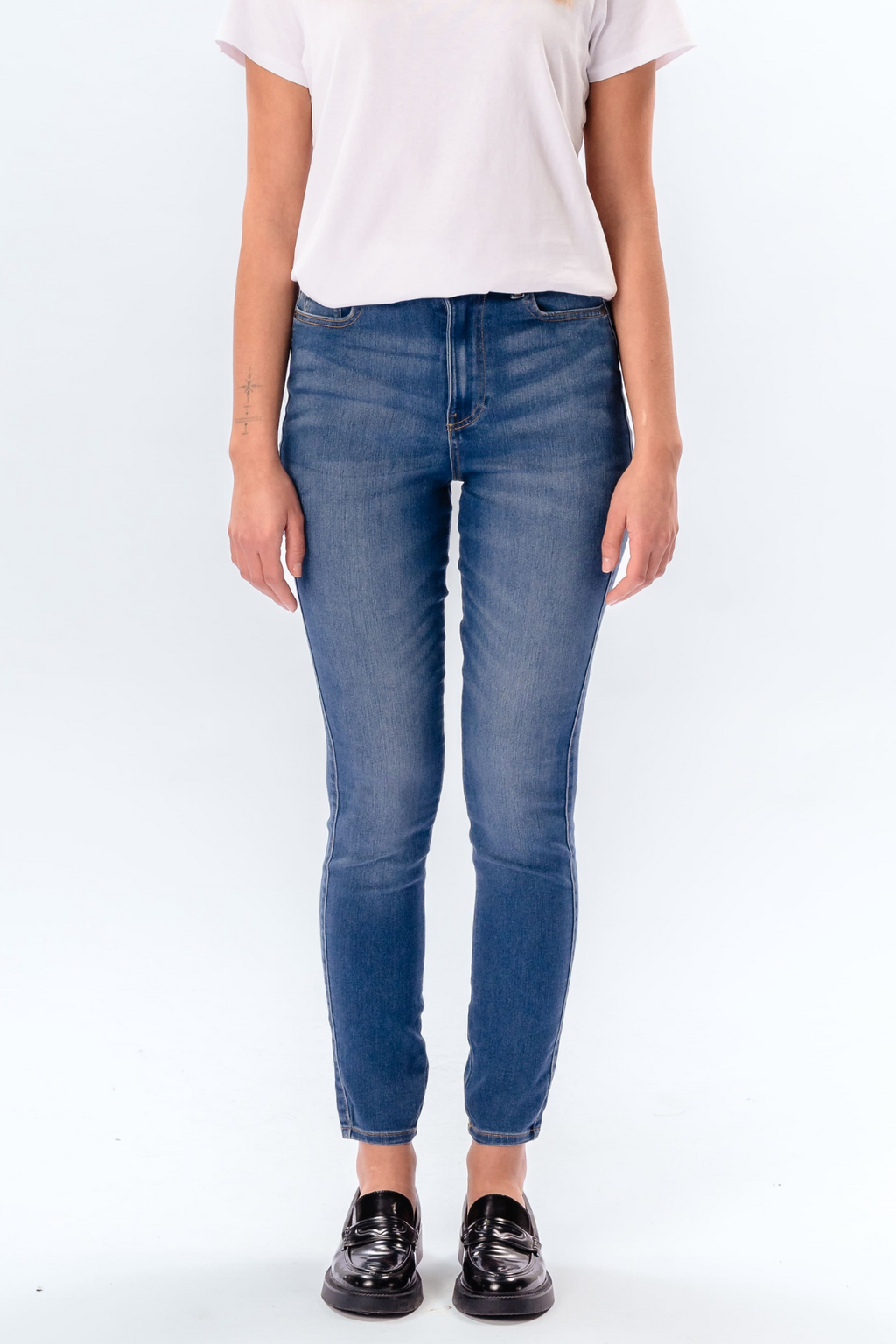 The Original Performance Röhrenjeans - hellblauer Denim