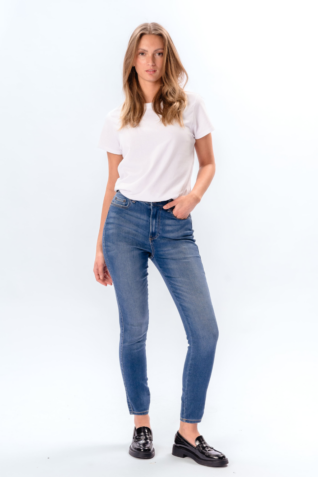 The Original Performance Röhrenjeans - hellblauer Denim