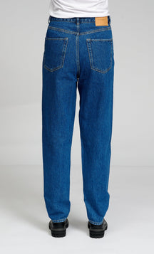 The Original Performance Mama Jeans - mittelblauer Denim